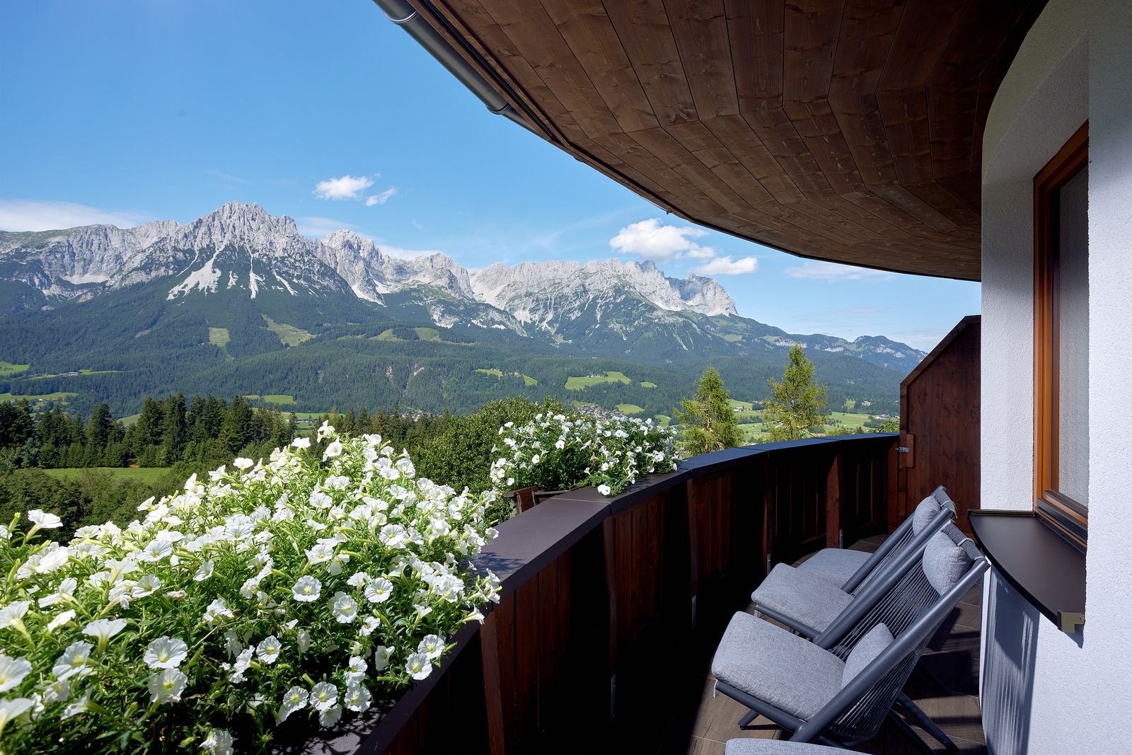 Hotel Room: Rubin Wilder Kaiser