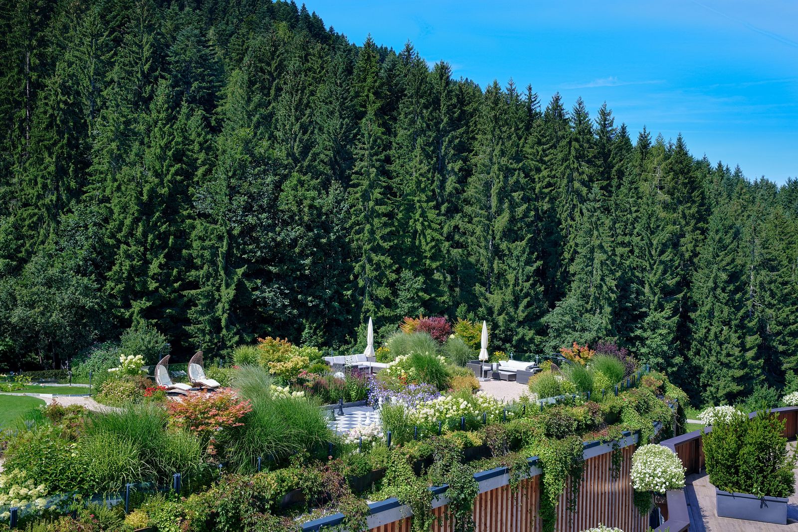 Hotel Room: Amethyst 2-room